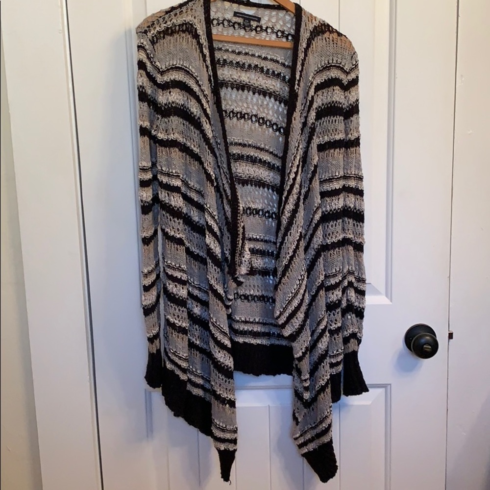 American Eagle long sleeve crochet cardigan - Picture 1 of 5